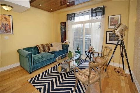 22 Fairhead Mews, Toronto, M4E3Y4 | Image 2