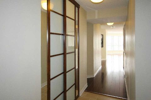 1106 - 712 Rossland Rd E, Whitby, L1N9E8 | Image 3