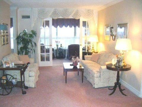 1516 - 1890 Valley Farm Rd, Pickering, L1V6B4 | Image 2