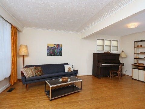 23 Japonica Rd, Toronto, M1R4S1 | Image 2