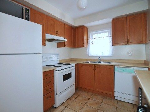 40 - 1775 Valley Farm Rd, Pickering, L1V7J9 | Image 2