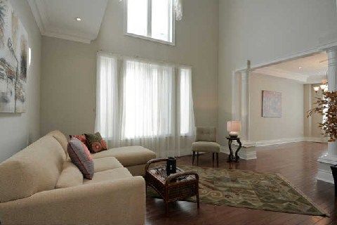 1799 Grayabbey Crt, Pickering, L1V7G2 | Image 3