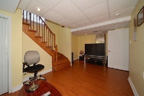 33 Guildpark Ptwy, Toronto, M1J3P1 | Image 3