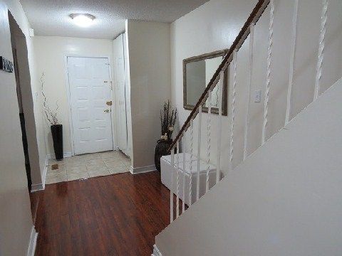 40 Harley Dr, Ajax, L1S5X5 | Image 3