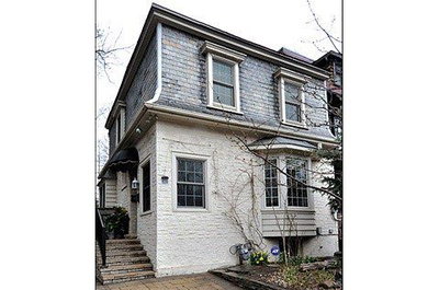 Detached House sold at 22 Pretoria Avenue, Toronto, Ontario, M4K1T3 - Playter Estates-Danforth - MLS: E2901627