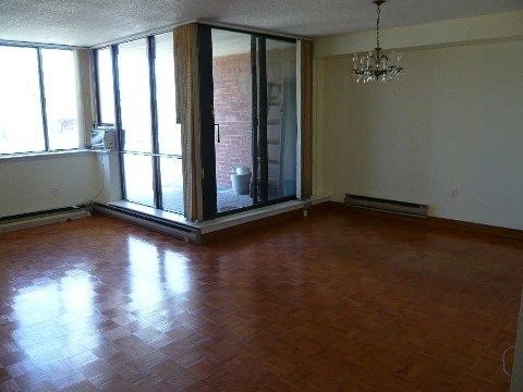 107 - 2500 Bridletowne Circ, Toronto, M1W2V6 | Image 2