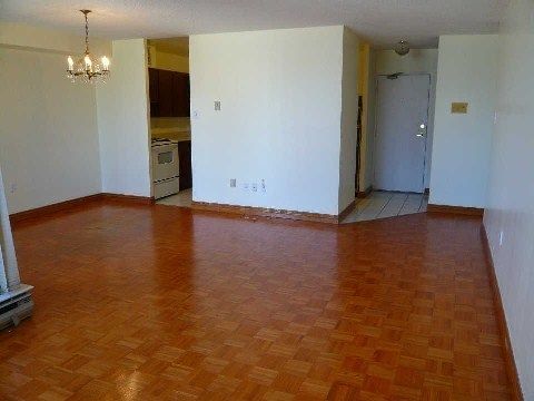 107 - 2500 Bridletowne Circ, Toronto, M1W2V6 | Image 3