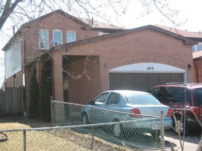 Detached House sold at 1679 Portland Court, Pickering, Ontario, L1V5L5 - Village East - MLS: E2906267