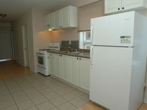 1 - 2766 Danforth Ave, Toronto, M4C1L7 | Image 2