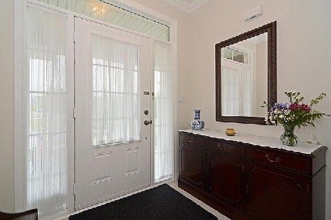 10 Thistledown Cres, Whitby, L1R3P2 | Image 3