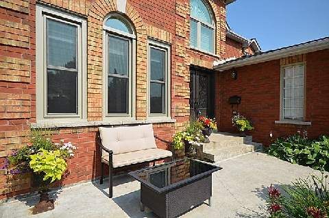 1703 Rockwood Dr, Pickering, L1V6R3 | Image 3