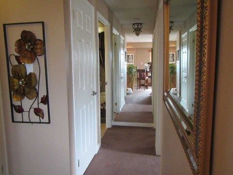 207 - 106 Aspen Springs Dr, Clarington, L1C5N7 | Image 2