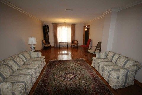 8 Suraty Ave, Toronto, M1P4E1 | Image 2