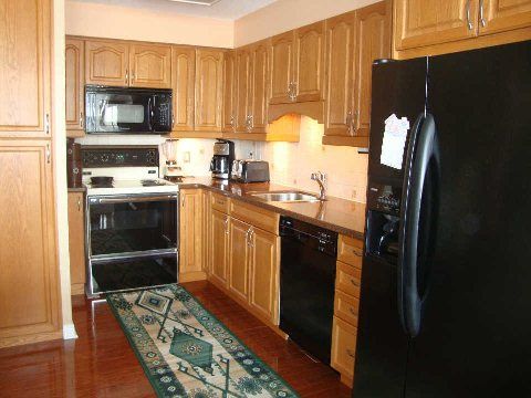 635 - 50 Richmond St E, Oshawa, L1G7C7 | Image 2