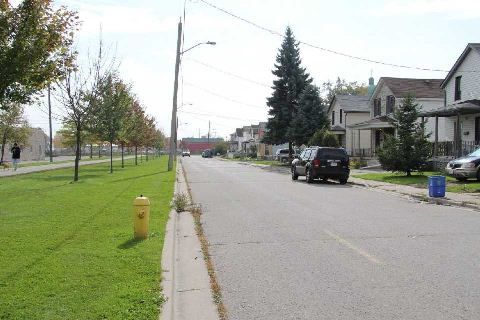 548 Front St, Oshawa, L1H4V3 | Image 2
