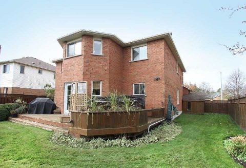 119 Robert Adams Dr, Clarington, L1E2C4 | Image 2