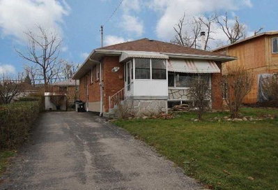 Detached House sold at 55 Brenda Crescent, Toronto, Ontario, M1K3C5 - Kennedy Park - MLS: E3082139