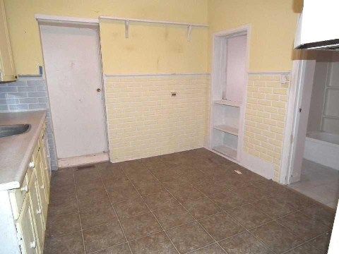 37 Elgin St E, Oshawa, L1G1S9 | Image 2