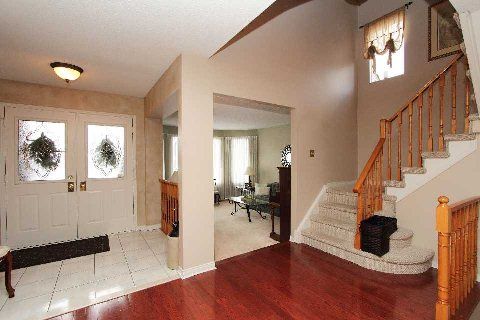 119 Robert Adams Dr, Clarington, L1E2C4 | Image 3