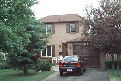 Detached House sold at 635 Beckworth Square, Pickering, Ontario, L1V3X3 - Amberlea - MLS: E310148