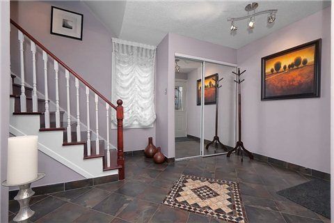 516 Alder Crt, Pickering, L1V4T1 | Image 2