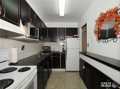 Unit 1418 — 1 Massey Sq, Toronto - Crescent Town image-0-3