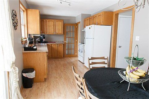 333 Ridgeway Ave, Oshawa, L1J2T9 | Image 3