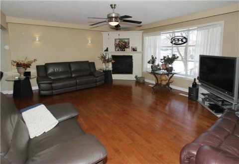 439 Kingston Rd W, Ajax, L1S6L7 | Image 2