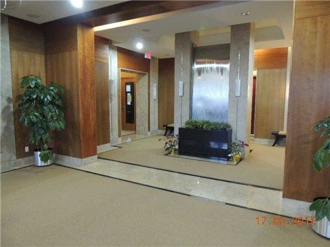 323 - 238 Bonis Ave, Toronto, M1T3W7 | Image 3