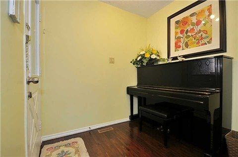 82 Muirlands Dr, Toronto, M1V2B4 | Image 2