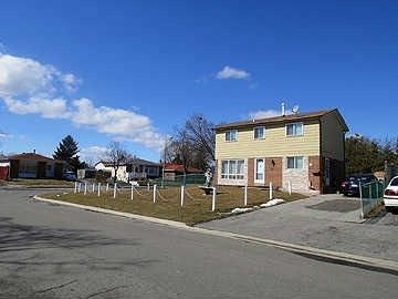 18 Gemshaw Cres, Toronto, M1B1L4 | Image 2