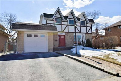 Detached House sold at 586 Creekview Circle, Pickering, Ontario, L1W3E4 - West Shore - MLS: E3158765