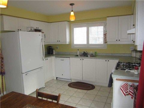 1456 Lyncroft Cres, Oshawa, L1K2P4 | Image 3