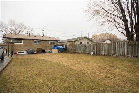 1033 Centre St N, Whitby, L1N4V4 | Image 3