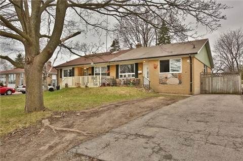 8 Thorncroft Cres, Ajax, L1S2S2 | Image 2