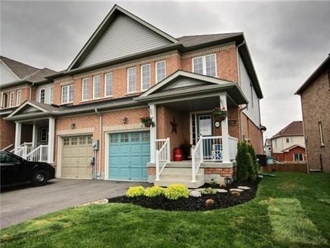 164 Dewell Cres, Clarington, L1E0B9 | Image 2