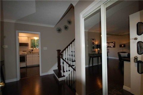 22 Ravine Park Cres, Toronto, M1C2M3 | Image 2
