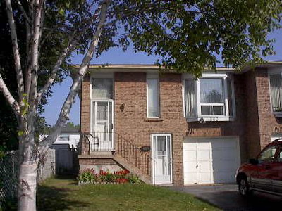 Semi-Detached House sold at 1903 Rosefield Road, Pickering, Ontario, L1V3K1 - Liverpool - MLS: E323523