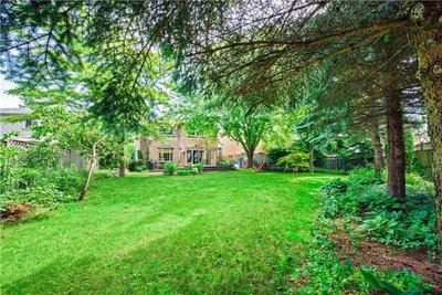 1526 Sturgeon Court, Pickering, Ontario image-0-2