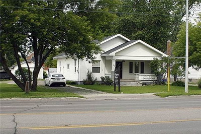 Detached House sold at 976 Simcoe Street, Oshawa, Ontario, L1G4W4 - Centennial - MLS: E3245895
