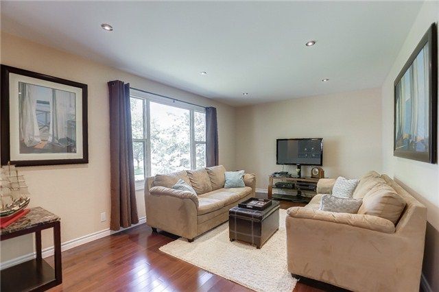 706 Annland St, Pickering, L1W1B3 | Image 3