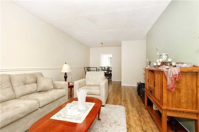 109 - 1535 Diefenbaker Crt, Pickering, L1V3W2 | Image 2