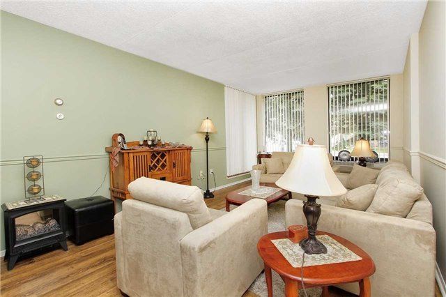 109 - 1535 Diefenbaker Crt, Pickering, L1V3W2 | Image 3