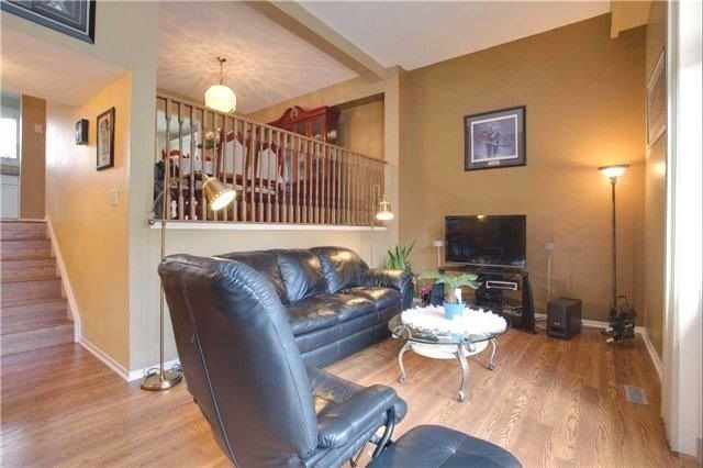 351 Trudelle St, Toronto, M1J3J9 | Image 3