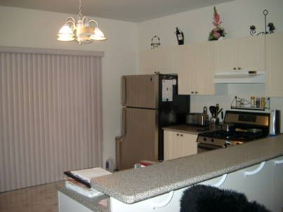 25 Bedell Cres, Whitby, L1R2N8 | Image 2