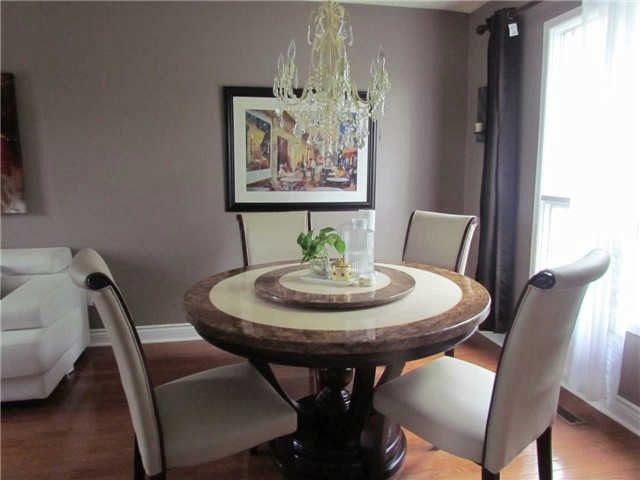 142 Wright Cres N, Ajax, L1S 6X6 | Image 3