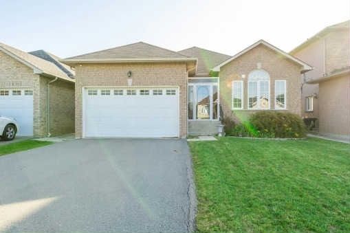 17 Leafield Dr, Toronto, M1W2R2 | Image 2
