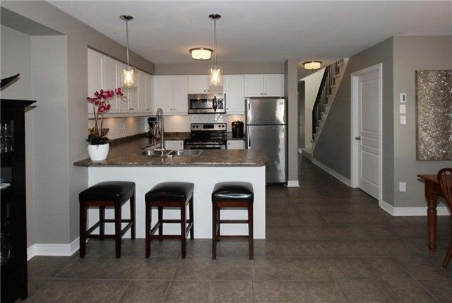 1400 Rennie St, Oshawa, L1K0N8 | Image 3