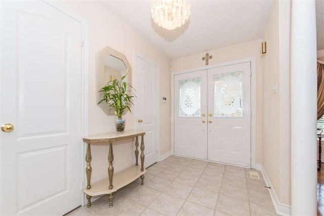 7 Woodcock Ave, Ajax, L1T4J5 | Image 2