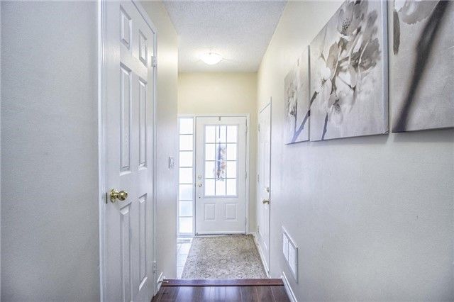 16 Clowes St, Ajax, L1Z 0K9 | Image 3